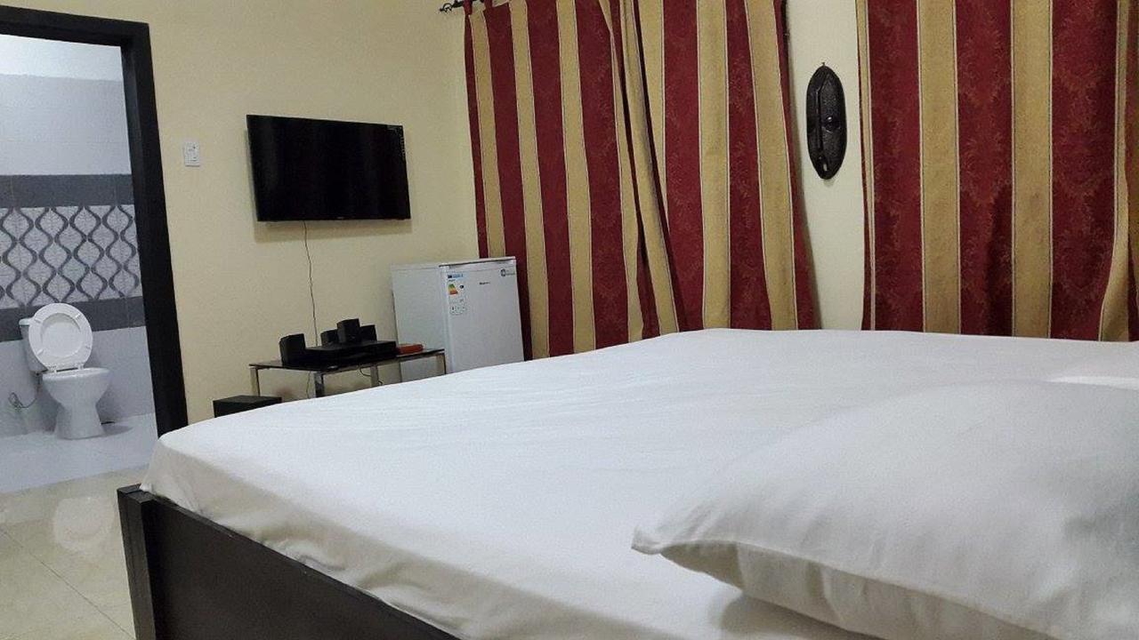 מונרוביה Maryland Guesthouse מראה חיצוני תמונה